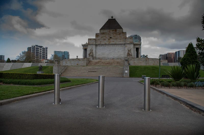 Shrine of Remembrance (Civic Bollards)